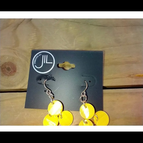 Designs by Jil yellow dangling earrings-NWT - Picture 2 of 9